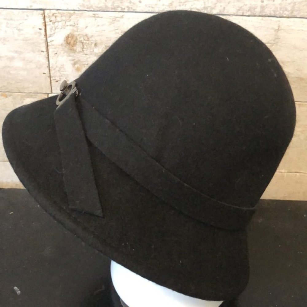Le Chateau Wool Cloche Hat - Picture 2 of 5